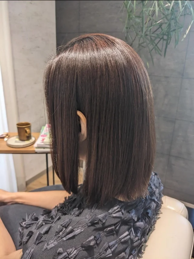 ▶︎▶︎各店舗へのご予約
トップページのリンクから
ご予約ページに繋がっております。
@she.hairsalon

▶︎豊橋、豊川、浜松市にある大人の女性のヘアサロン✨

通常の美容院とは違う
『女性だけのエイジングケア美容院』

人気の秘密をご紹介します🤫

…………………………………………………………..

【sheのこだわり】
40代からの、大人女性専門サロン
エイジングケアメニューのみで
スタイリスト歴が長い女性スタッフが、髪の悩みにお答えします！

美容院が苦手な方や、
年齢による髪の悩みにお困りの方😞
全席個室でお悩み解消いたします✨

▶︎▶︎各店舗へのご予約
トップページのリンクから
ご予約ページに繋がっております。
@she.hairsalon

▷愛知県豊橋市・東橋良店
▷愛知県・豊川店
▷静岡県浜松市・大平台店
▷静岡県浜松市・三方原店
🆕静岡県浜松市・北寺島店

▶︎▶︎求人情報
@shehairsalon_recruit

#豊川育毛 #豊橋美容院 #豊橋育毛 　
 #豊川美容院 #豊橋ヘアサロン抜け毛予防 浜松育毛 美髪 アンチエイジング  浜松美容院  薄毛 強髪