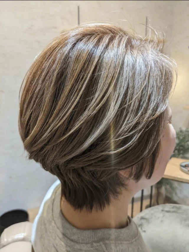 ▶︎▶︎各店舗へのご予約
トップページのリンクから
ご予約ページに繋がっております。
@she.hairsalon

▶︎豊橋、豊川、浜松市にある大人の女性のヘアサロン✨

通常の美容院とは違う
『女性だけのエイジングケア美容院』

人気の秘密をご紹介します🤫

…………………………………………………………..

【sheのこだわり】
40代からの、大人女性専門サロン
エイジングケアメニューのみで
スタイリスト歴が長い女性スタッフが、髪の悩みにお答えします！

美容院が苦手な方や、
年齢による髪の悩みにお困りの方😞
全席個室でお悩み解消いたします✨

▶︎▶︎各店舗へのご予約
トップページのリンクから
ご予約ページに繋がっております。
@she.hairsalon

▷愛知県豊橋市・東橋良店
▷愛知県・豊川店
▷静岡県浜松市・大平台店
▷静岡県浜松市・三方原店
🆕静岡県浜松市・北寺島店

▶︎▶︎求人情報
@shehairsalon_recruit

#豊川育毛 #豊橋美容院 #豊橋育毛 　
 #豊川美容院 #豊橋ヘアサロン抜け毛予防 浜松育毛 美髪 アンチエイジング  浜松美容院  薄毛 強髪