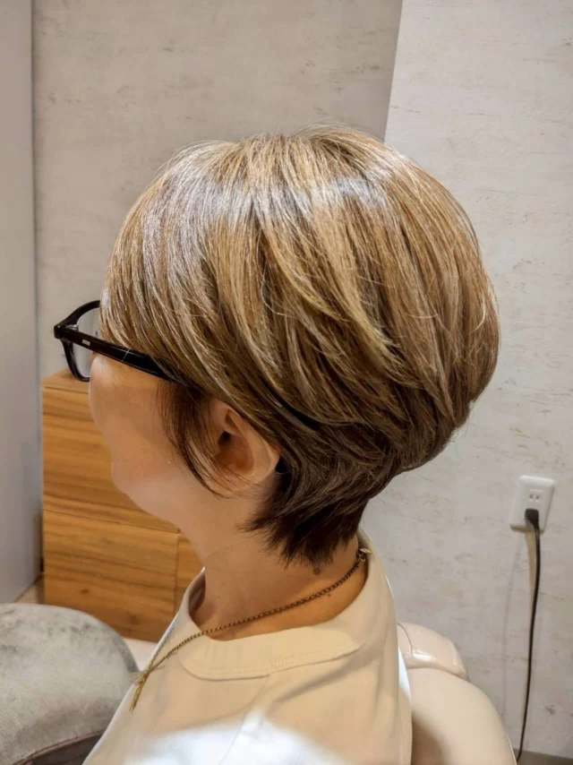 ▶︎▶︎各店舗へのご予約
トップページのリンクから
ご予約ページに繋がっております。
@she.hairsalon

▶︎豊橋、豊川、浜松市にある大人の女性のヘアサロン✨

通常の美容院とは違う
『女性だけのエイジングケア美容院』

人気の秘密をご紹介します🤫

…………………………………………………………..

【sheのこだわり】
40代からの、大人女性専門サロン
エイジングケアメニューのみで
スタイリスト歴が長い女性スタッフが、髪の悩みにお答えします！

美容院が苦手な方や、
年齢による髪の悩みにお困りの方😞
全席個室でお悩み解消いたします✨

▶︎▶︎各店舗へのご予約
トップページのリンクから
ご予約ページに繋がっております。
@she.hairsalon

▷愛知県豊橋市・東橋良店
▷愛知県・豊川店
▷静岡県浜松市・大平台店
▷静岡県浜松市・三方原店
🆕静岡県浜松市・北寺島店

▶︎▶︎求人情報
@shehairsalon_recruit

#豊川育毛 #豊橋美容院 #豊橋育毛 　
 #豊川美容院 #豊橋ヘアサロン抜け毛予防 浜松育毛 美髪 アンチエイジング  浜松美容院  薄毛 強髪